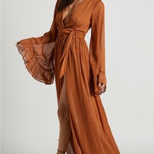 NWT Showpo Dangerous Woman Maxi Dress Size 10 in Rust